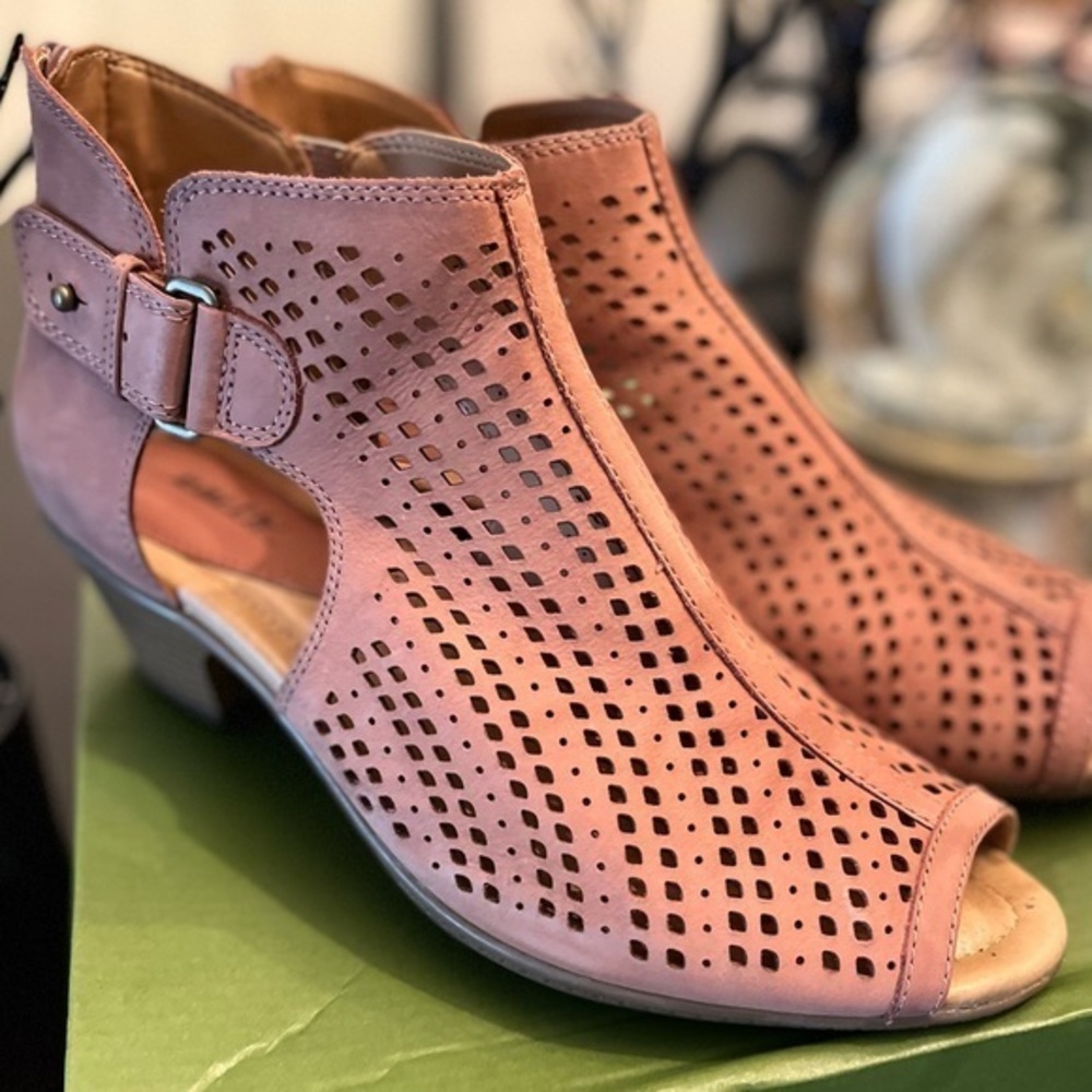 Women Open Toe Booties